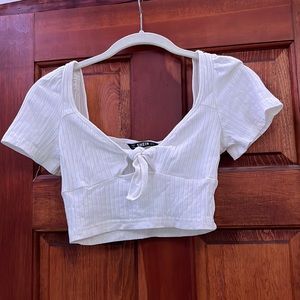 Cropped front tie shirt